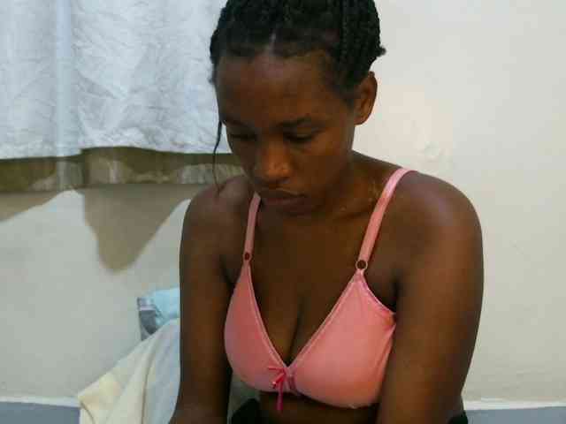 sweet-brown webcam