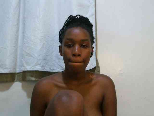 sweet-brown webcam