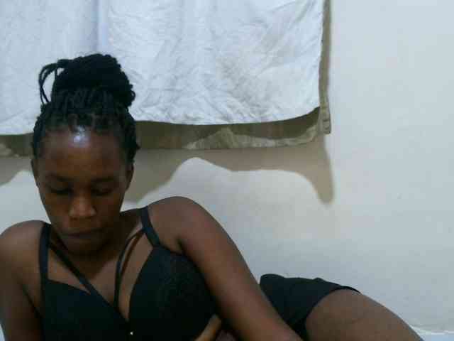 sweet-brown webcam