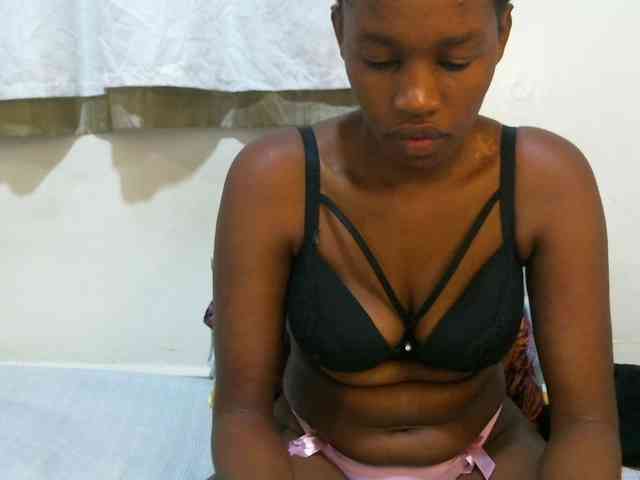 sweet-brown webcam