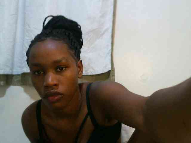 sweet-brown webcam
