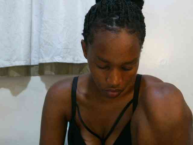 sweet-brown webcam
