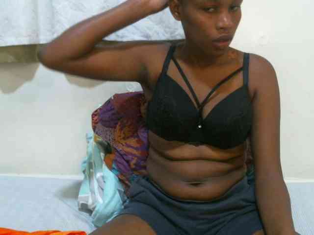 sweet-brown webcam
