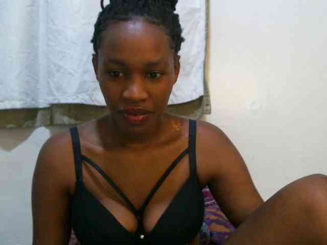 sweet-brown webcam