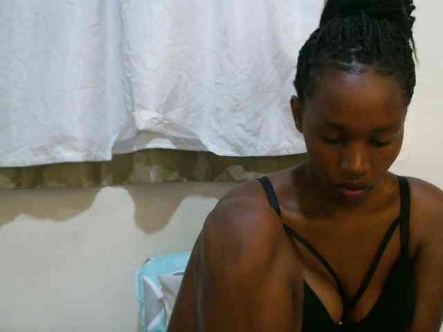 sweet-brown webcam