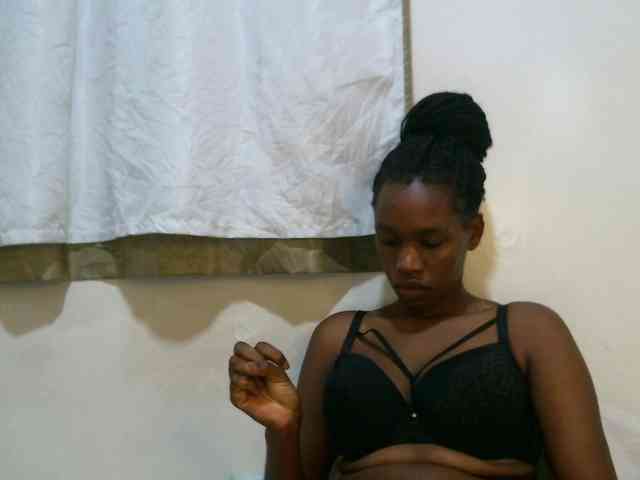 sweet-brown webcam