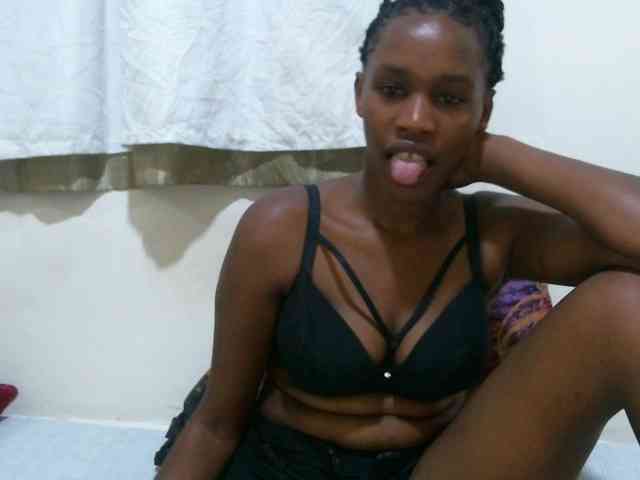 sweet-brown webcam