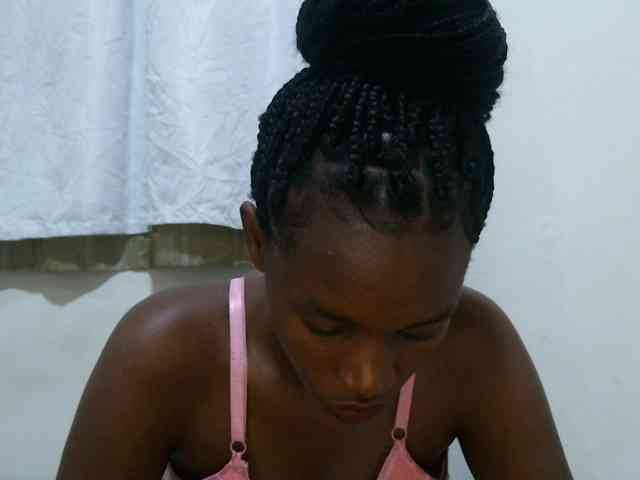 sweet-brown webcam