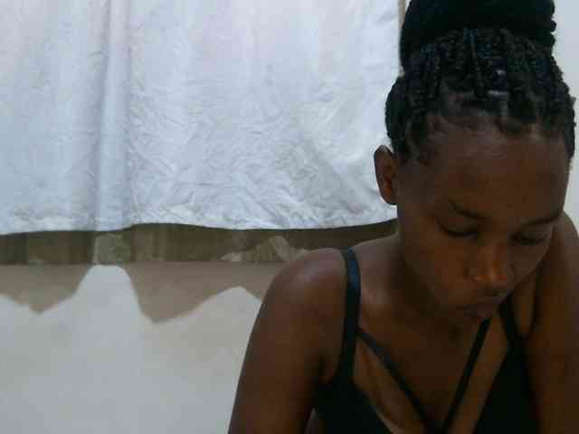 sweet-brown webcam