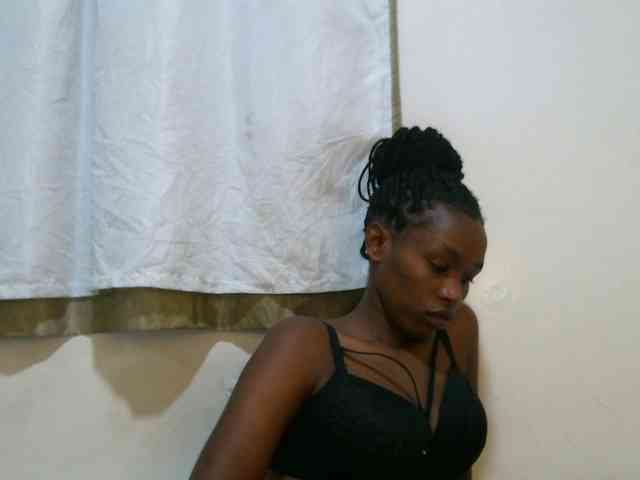 sweet-brown webcam