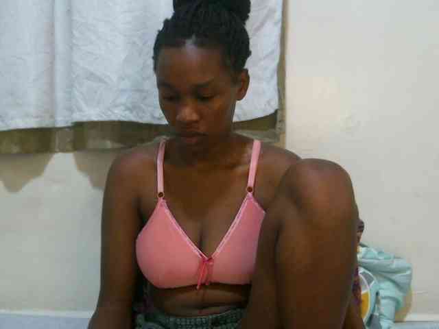 sweet-brown webcam