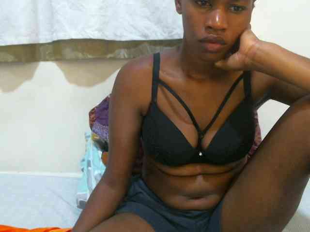 sweet-brown webcam