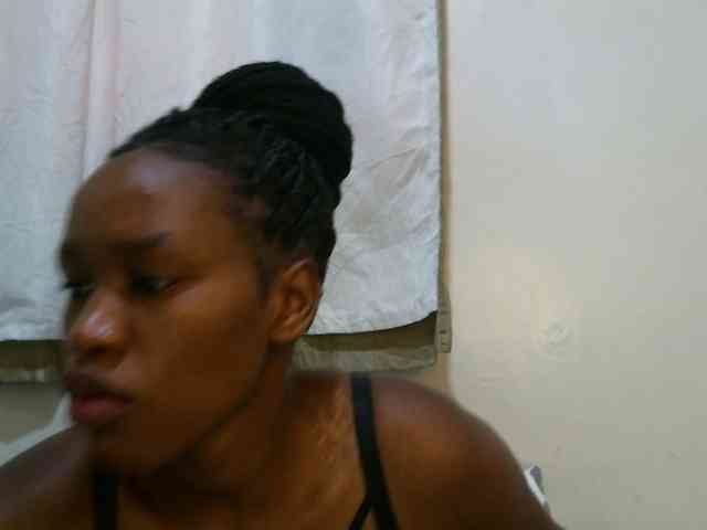 sweet-brown webcam