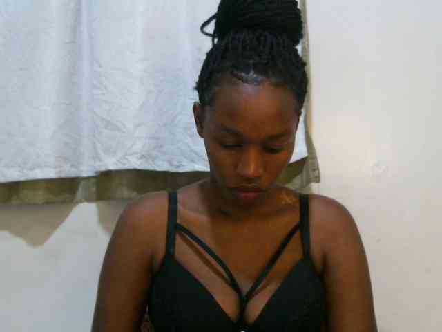 sweet-brown webcam