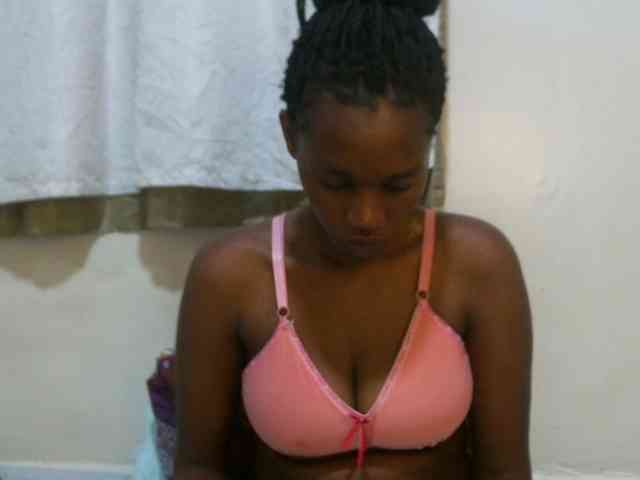 sweet-brown webcam