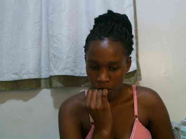 sweet-brown webcam