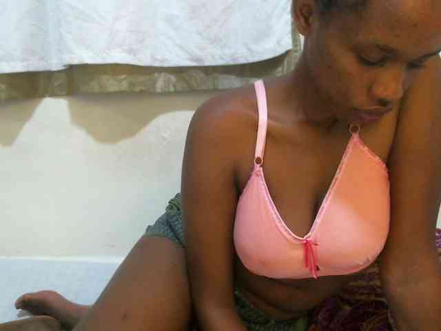 sweet-brown webcam
