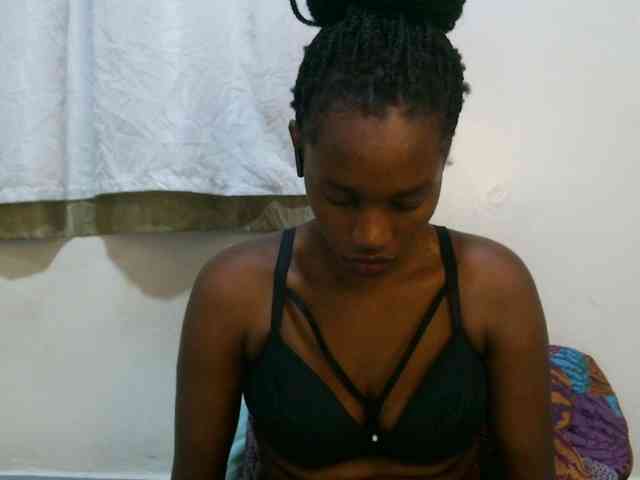 sweet-brown webcam