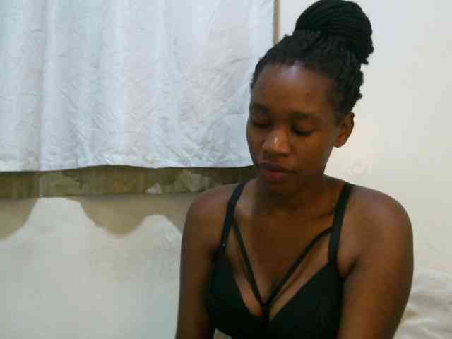 sweet-brown webcam
