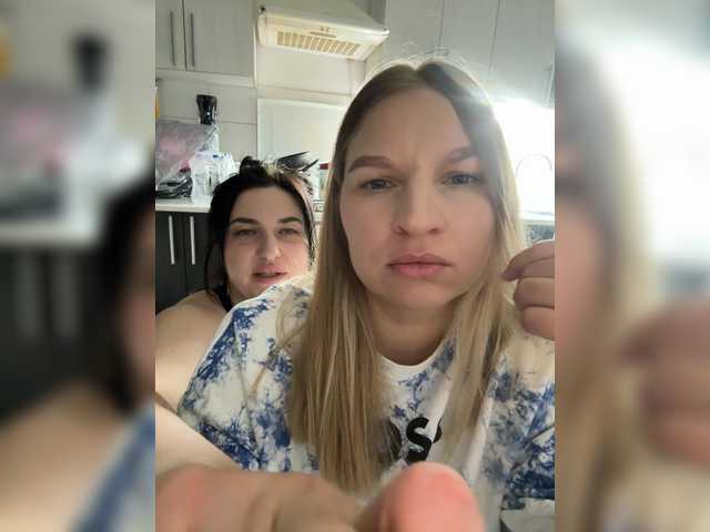 порно MonicaMilf