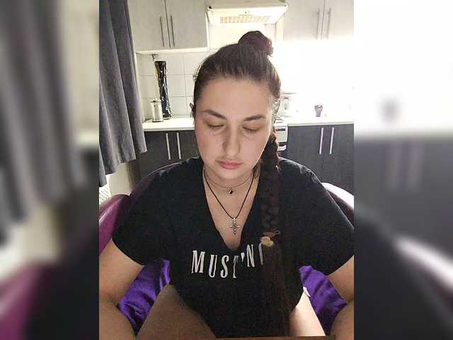 MonicaMilf's BongaCams show and profile