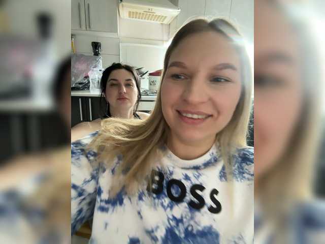 MonicaMilf's BongaCams show and profile