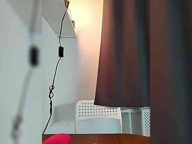 MonicaMilf webcam