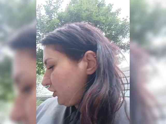MonicaMilf webcam