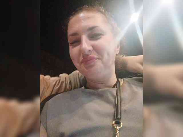 MonicaMilf webcam