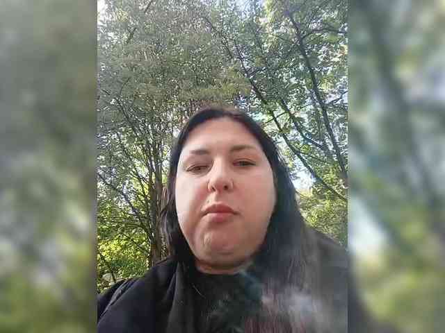 MonicaMilf webcam