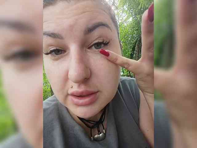 MonicaMilf webcam