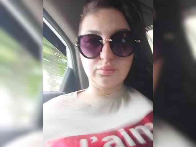 MonicaMilf webcam