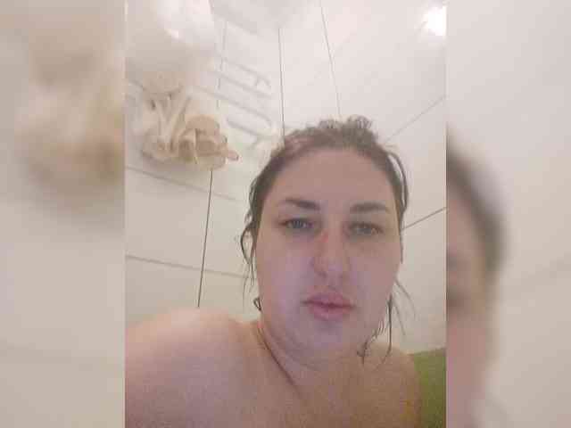MonicaMilf webcam