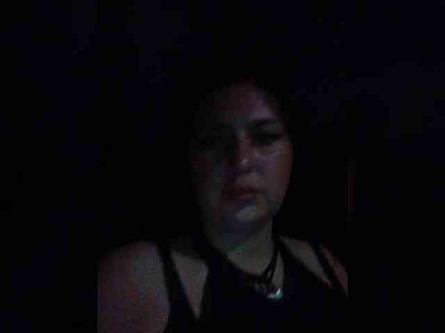 MonicaMilf webcam