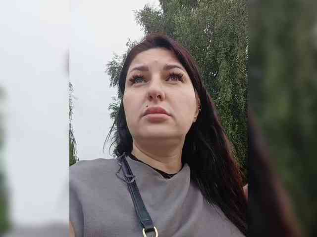 MonicaMilf webcam