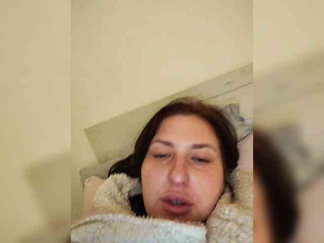 MonicaMilf webcam