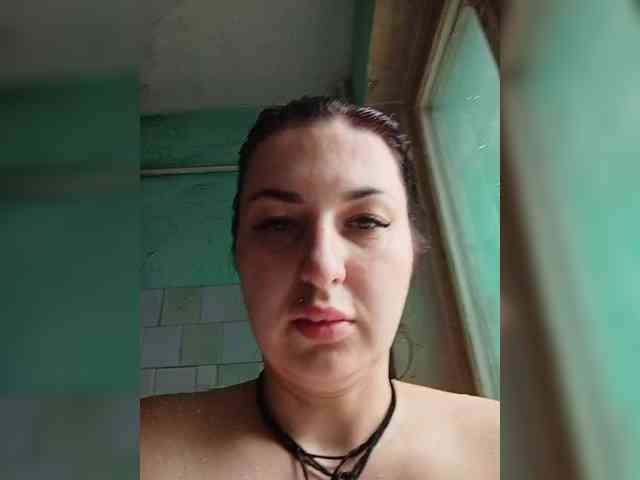 MonicaMilf webcam