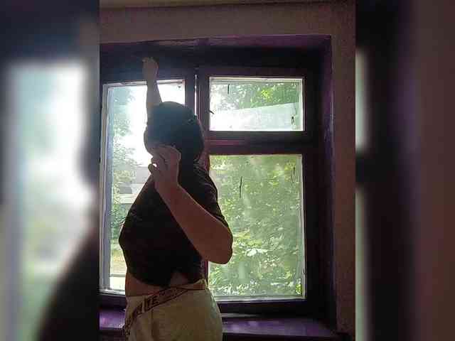 MonicaMilf webcam