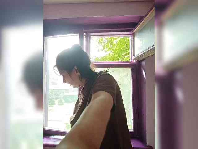 MonicaMilf webcam