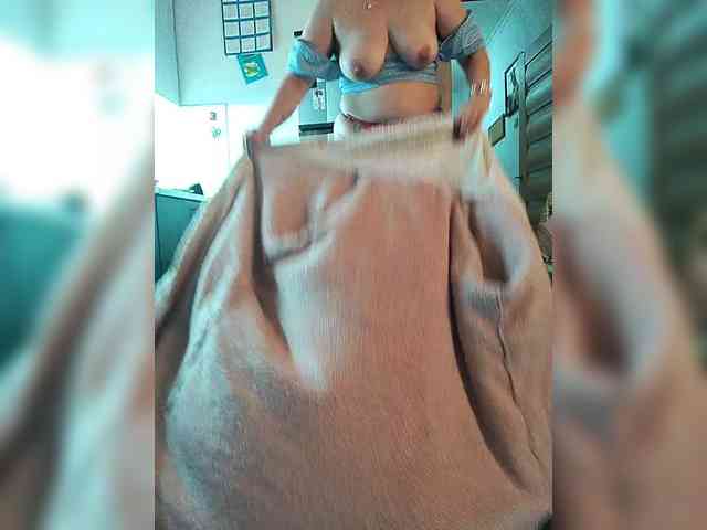 MonicaMilf webcam