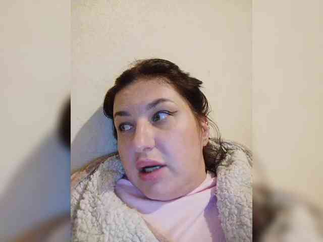 MonicaMilf webcam
