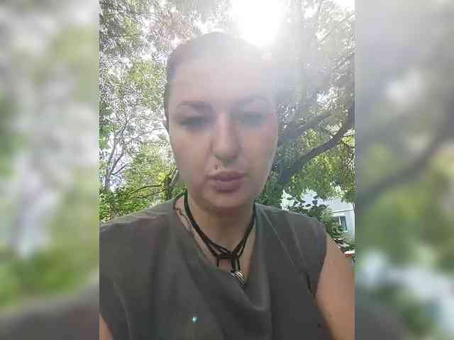 MonicaMilf webcam
