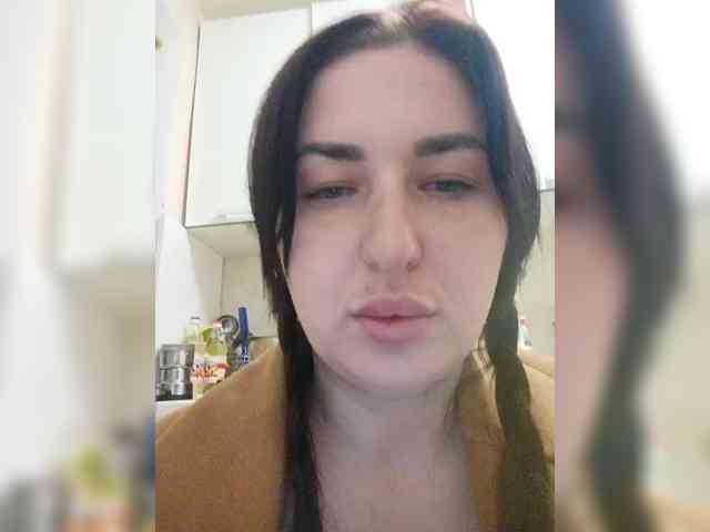 MonicaMilf webcam