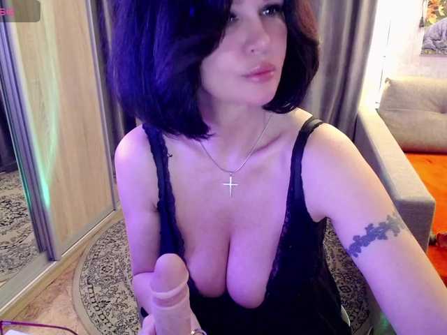 EVA1172a's BongaCams show and profile