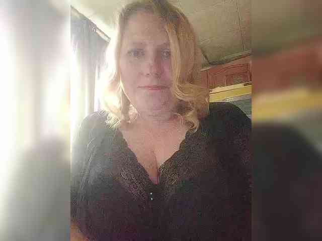 Kristina543210 webcam