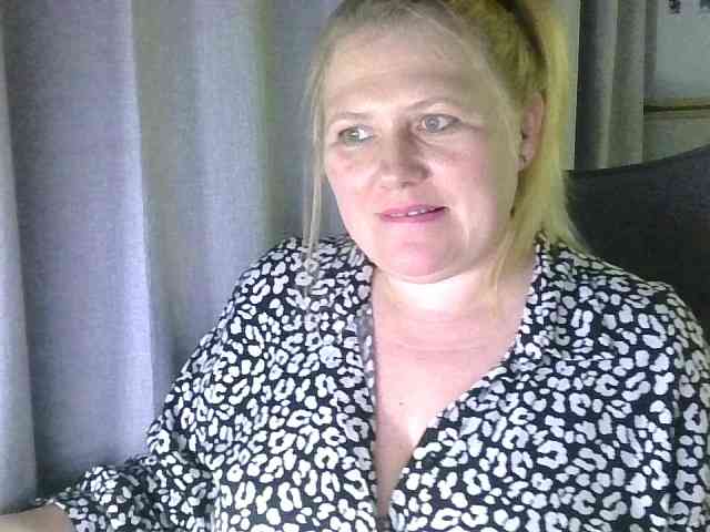 Kristina543210 webcam