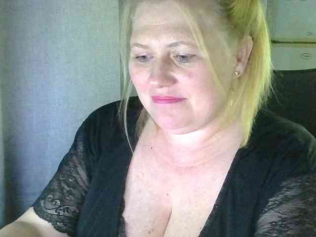 Kristina543210 webcam