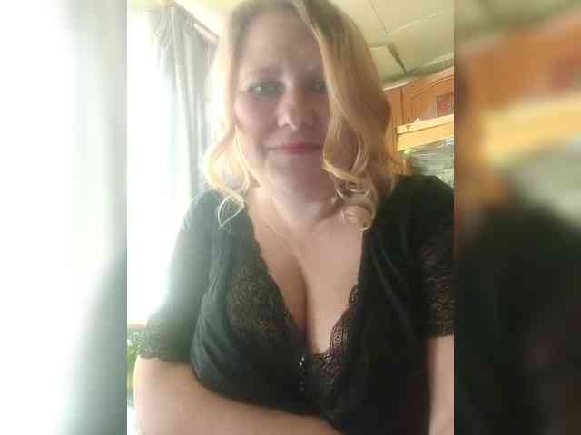 Kristina543210 webcam