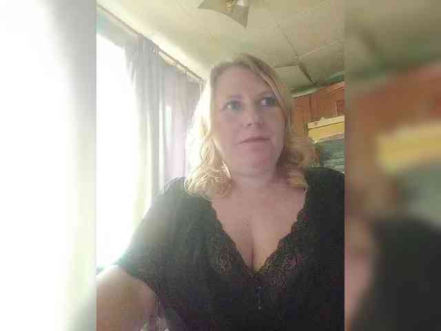 Kristina543210 webcam