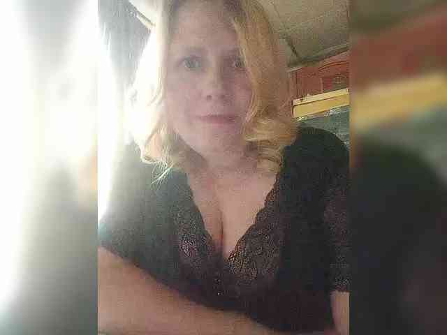 Kristina543210 webcam